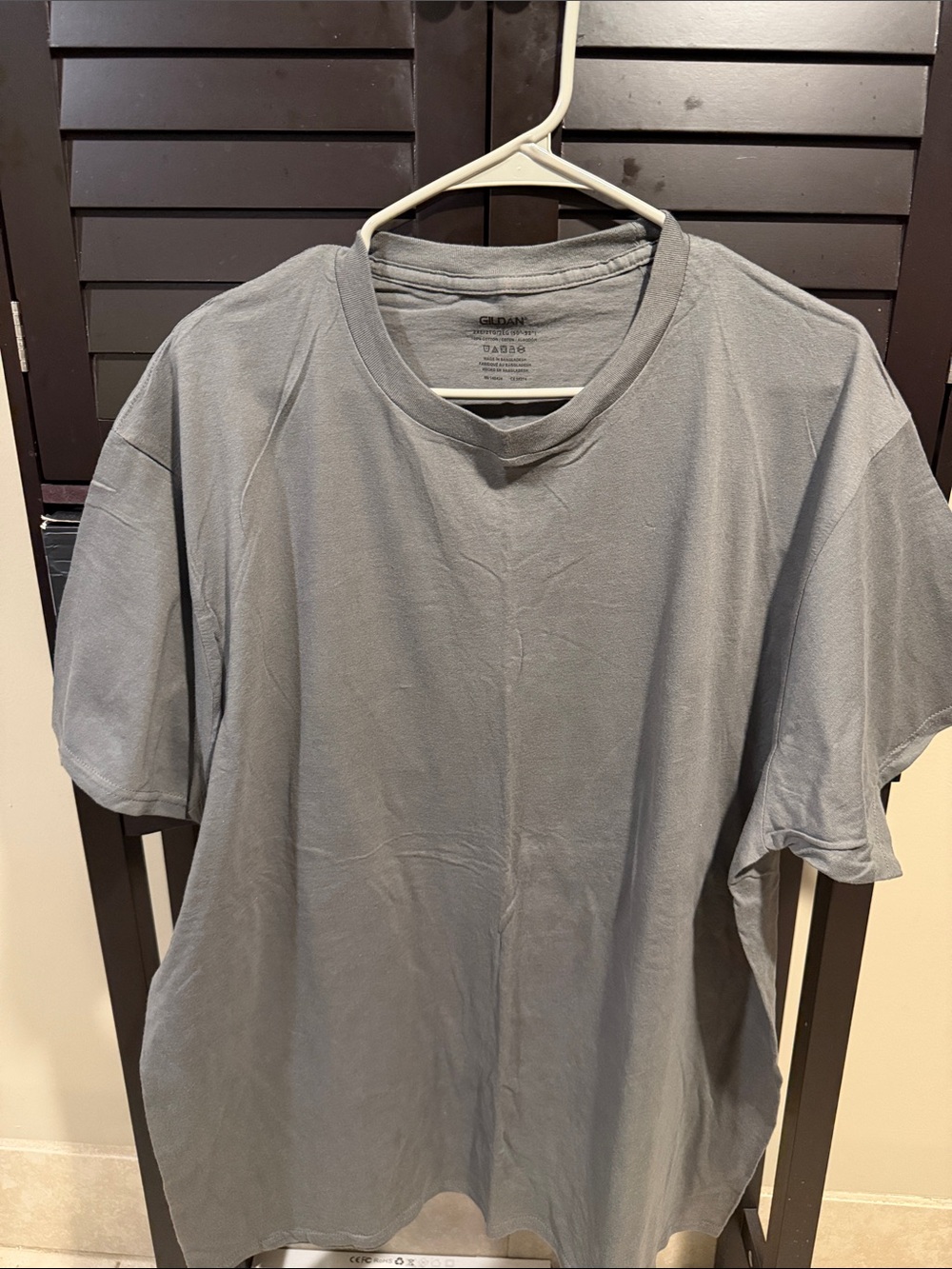 Gildan Men's Short Sleeve Crew T-Shirt in Light Gray